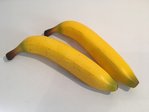 Bananen aus Plastik - 2er Set